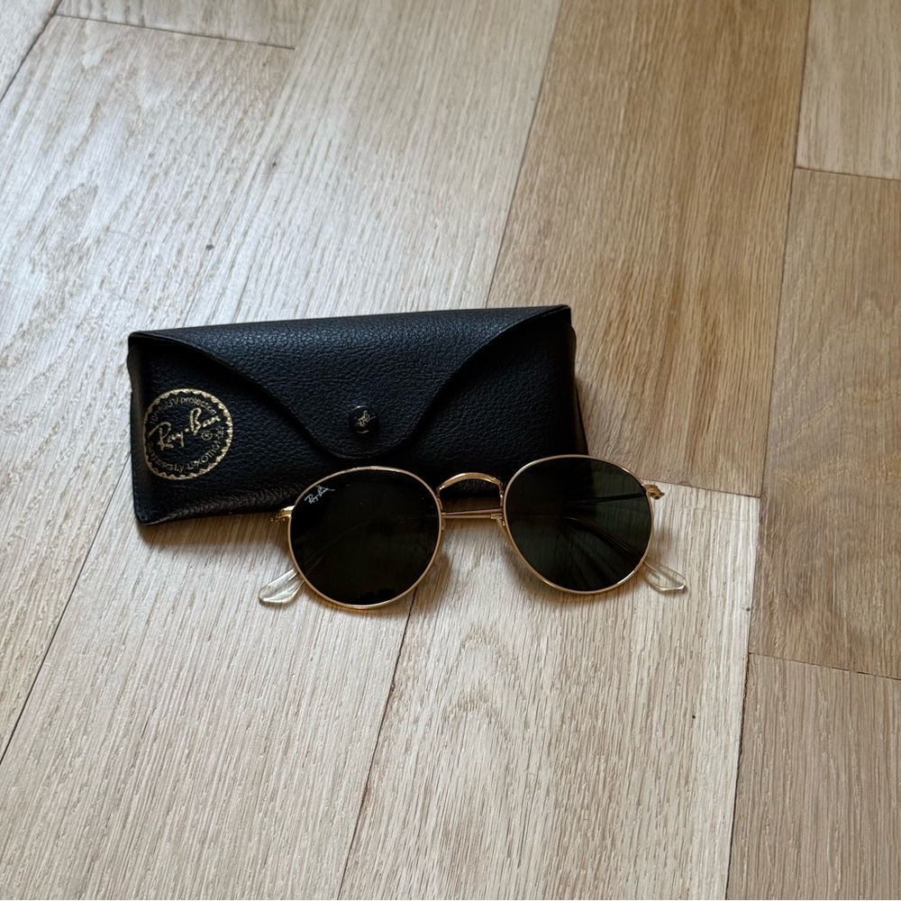 Ray-Ban Round Metal Sunglasses
